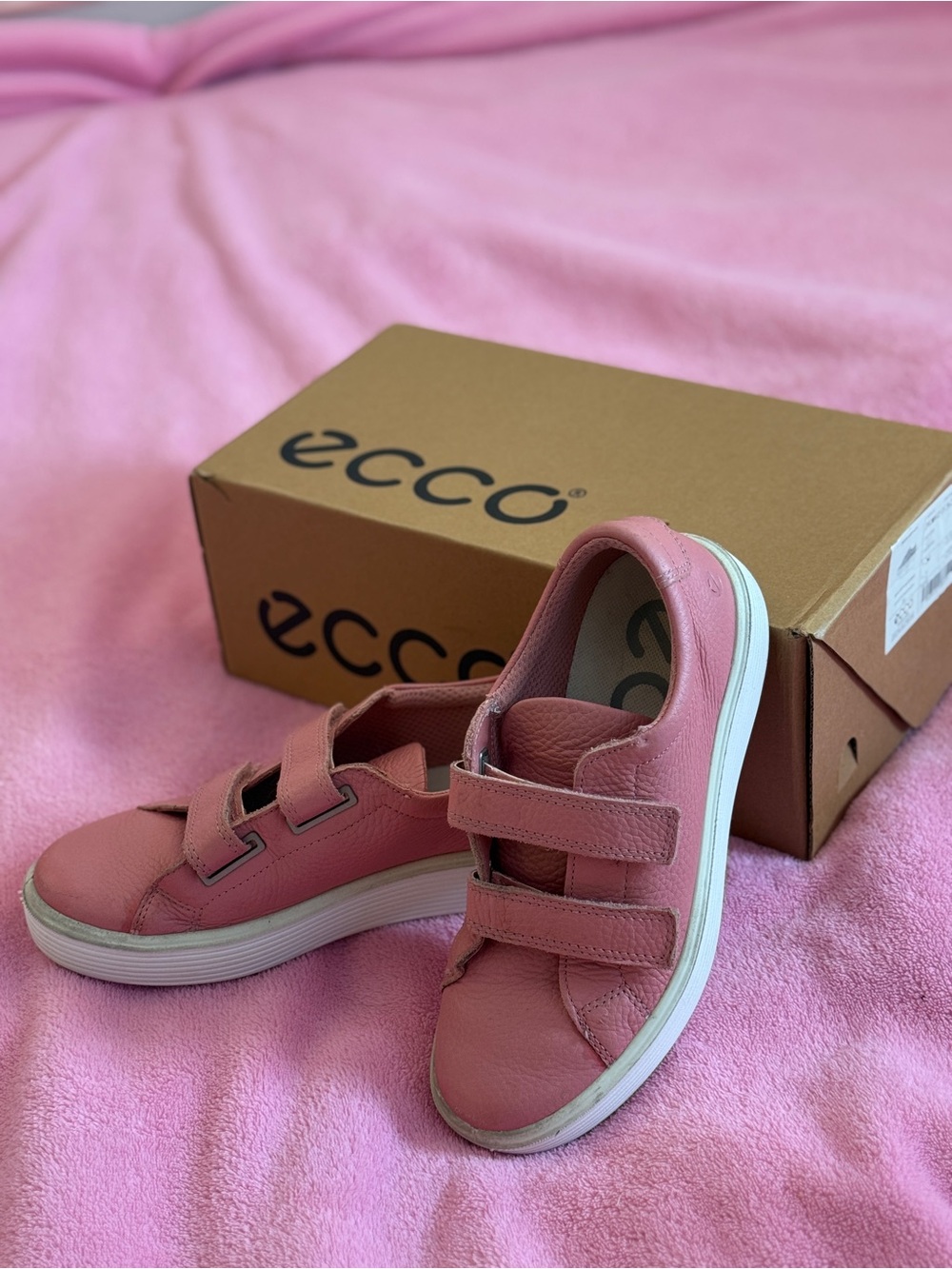 Ecco Kids Pink Leather Double-Strap Sneakers